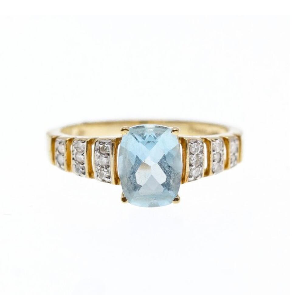 10K Yellow Gold Aquamarine & Diamonds Ring Size 7
